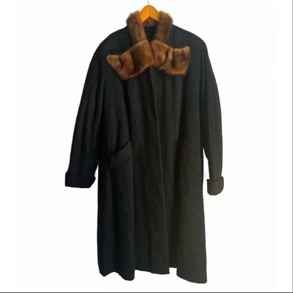 Vintage Jackets & Blazers - Vintage Brucewood Rothschild black wool coat fur